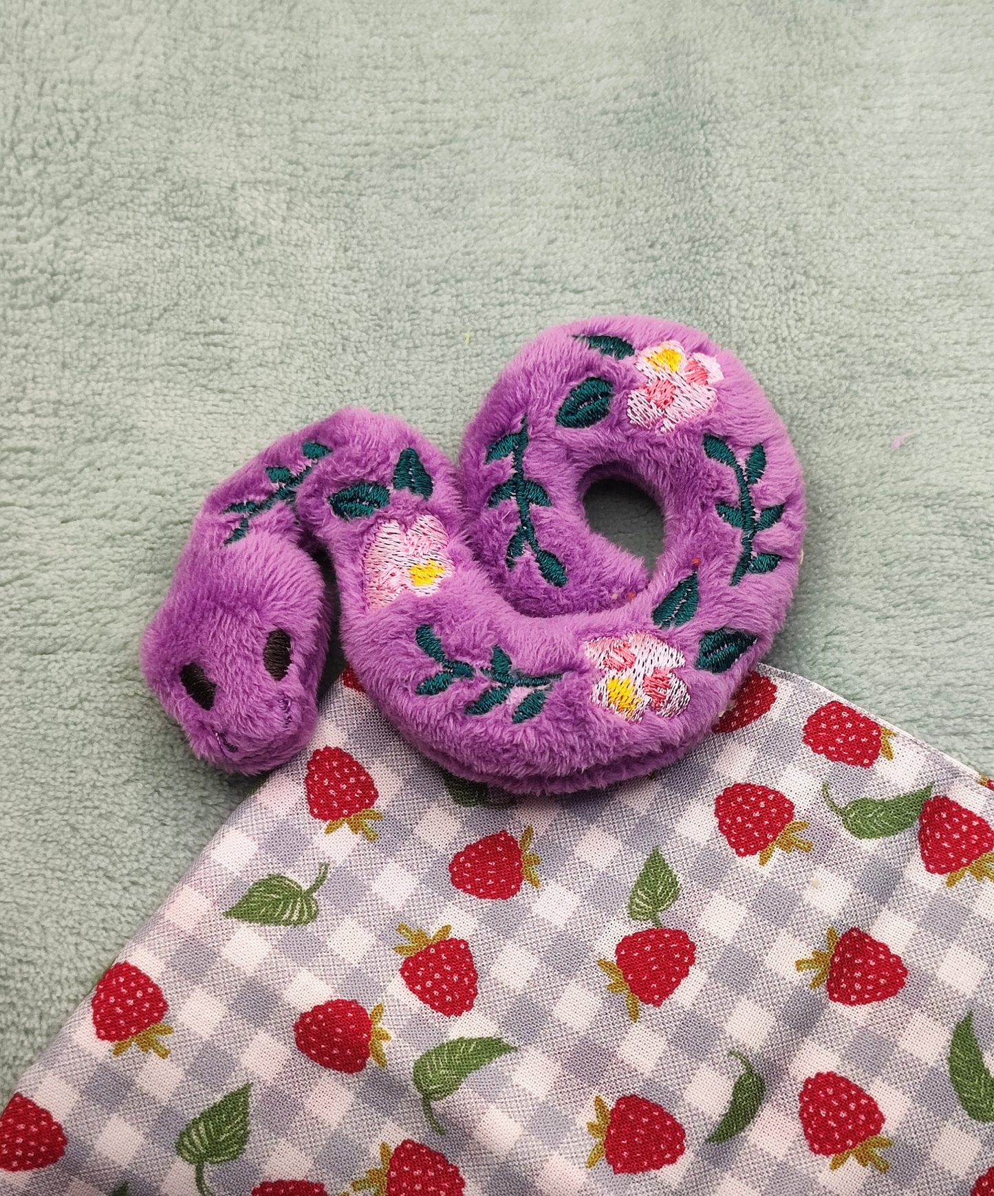 Serpent fleuri Pensée - Mini peluche violette