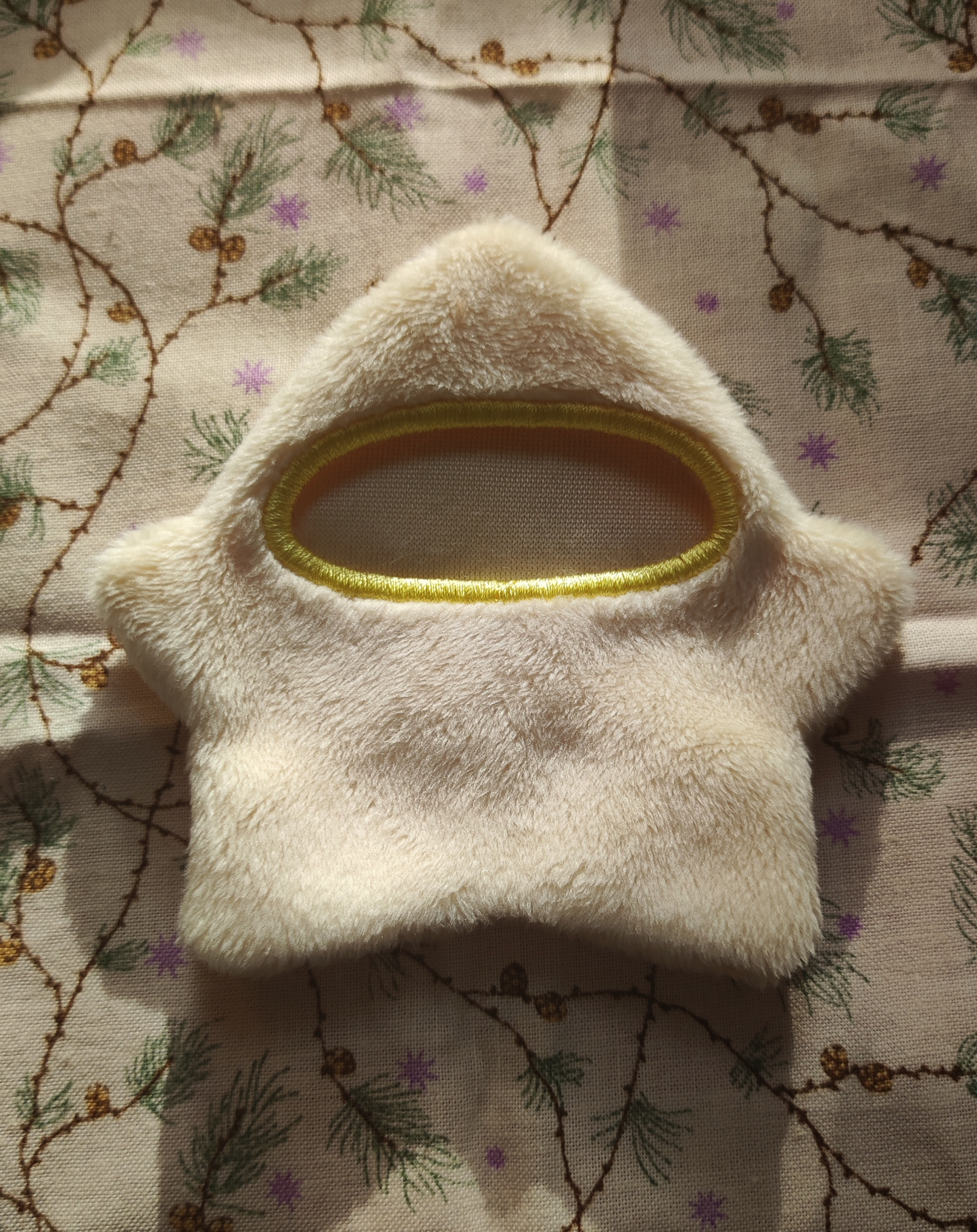 Chaton noir et son costume festif | Etoilé