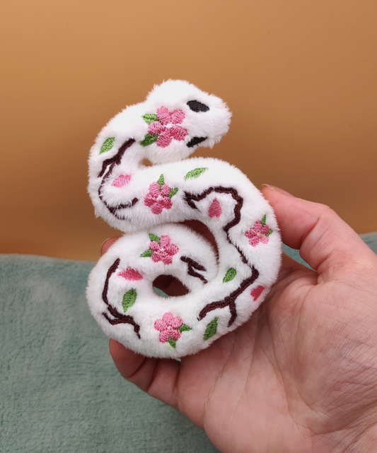 Serpent fleuri Sakura - Mini peluche blanche