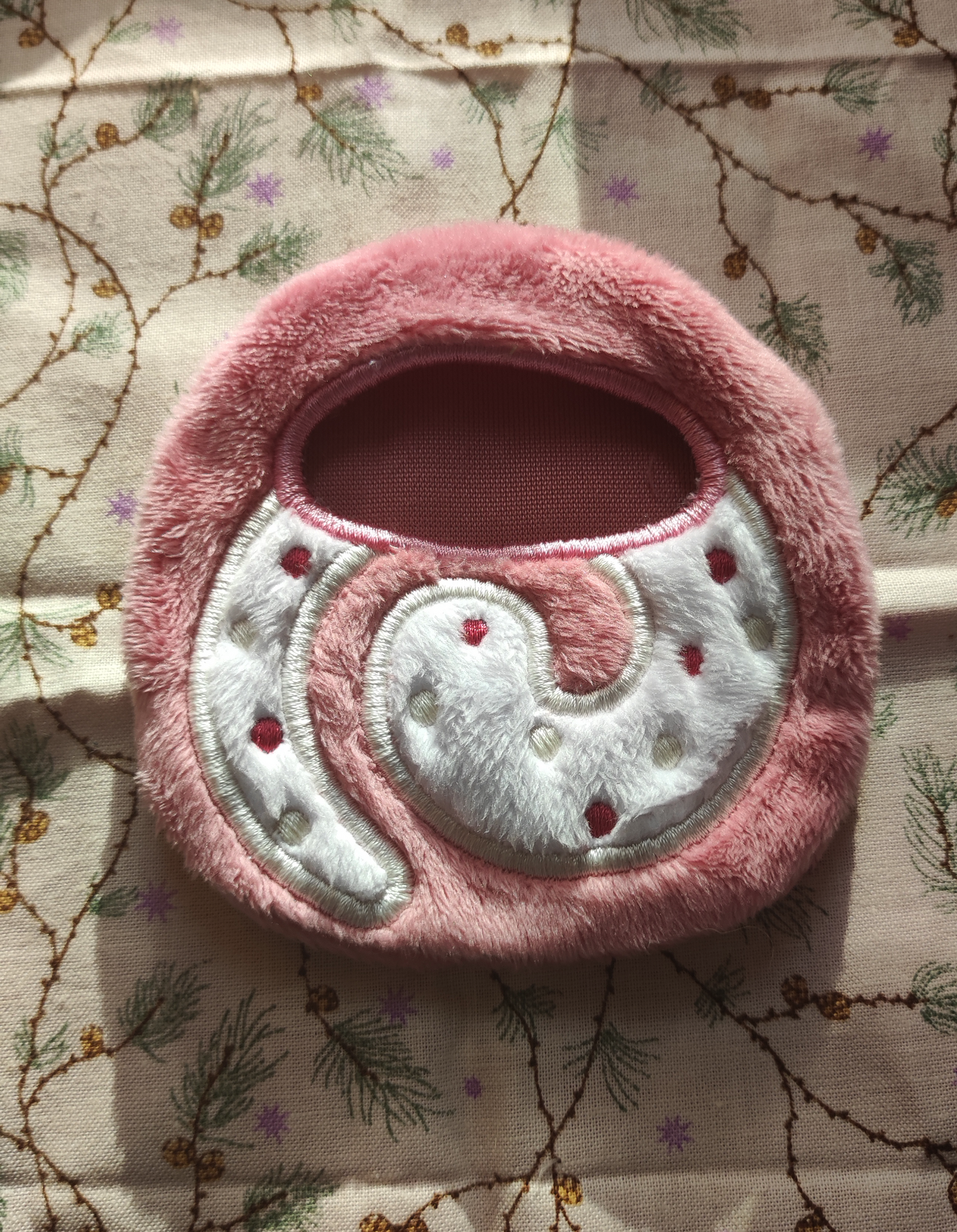 Souris et son costume festif | Gâteau roulé