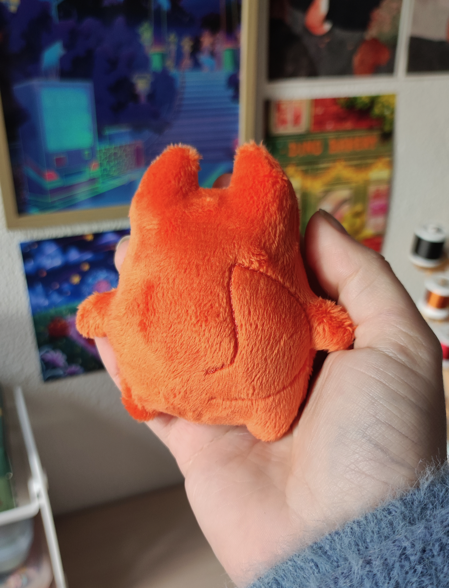 Renard roux et son costume festif | Cadeau