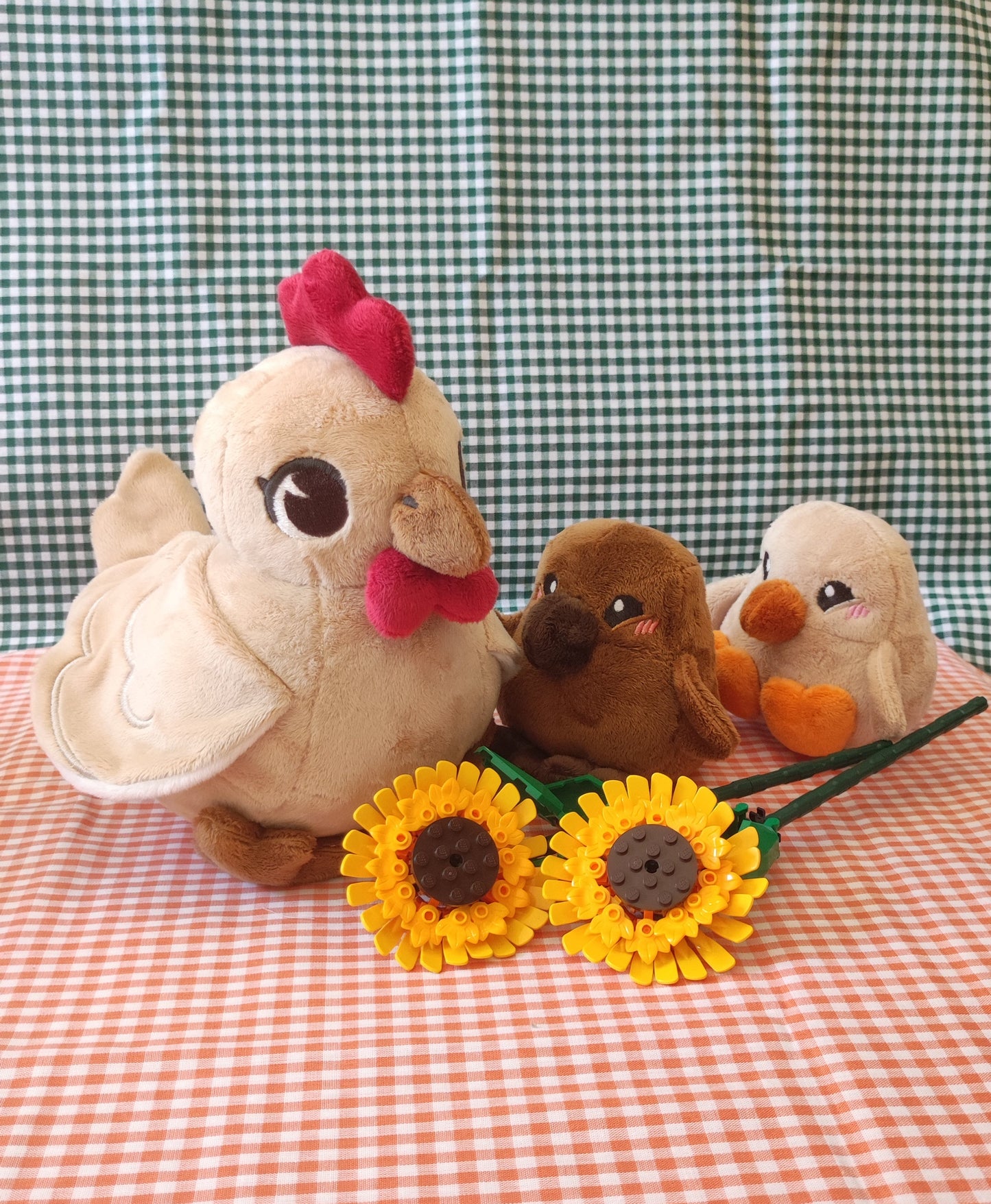 Olga - Maman poule et ses poussins