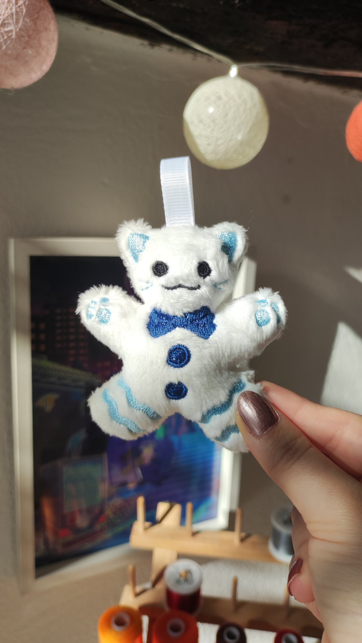 Gingerbread Cookie Kitty Charm - White & Blue