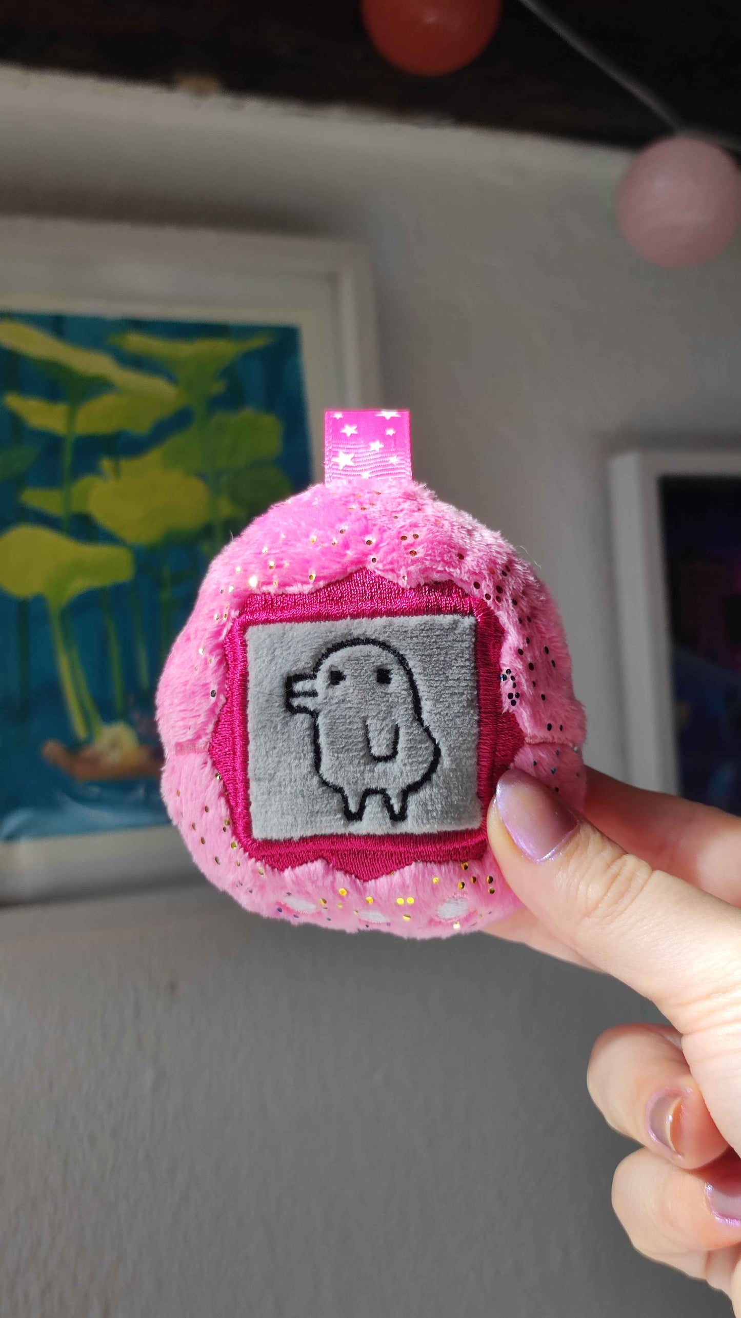 Retro Pocket Egg Friend - Pink Kuchi