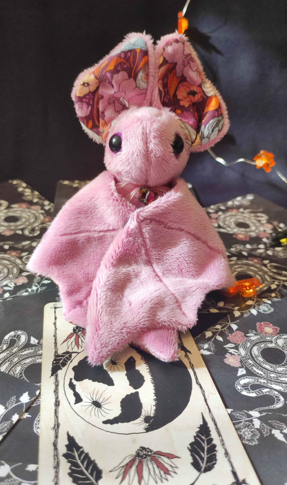 Mystic Owl - Pink Medium Bat