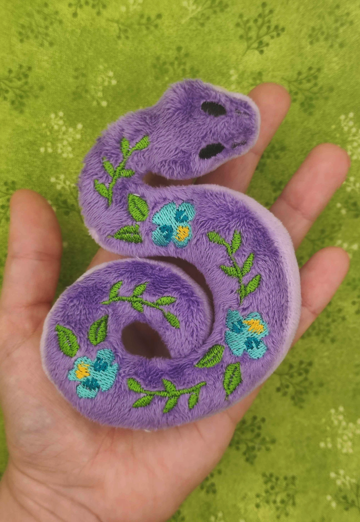 Purple Pansy - Mini Snake