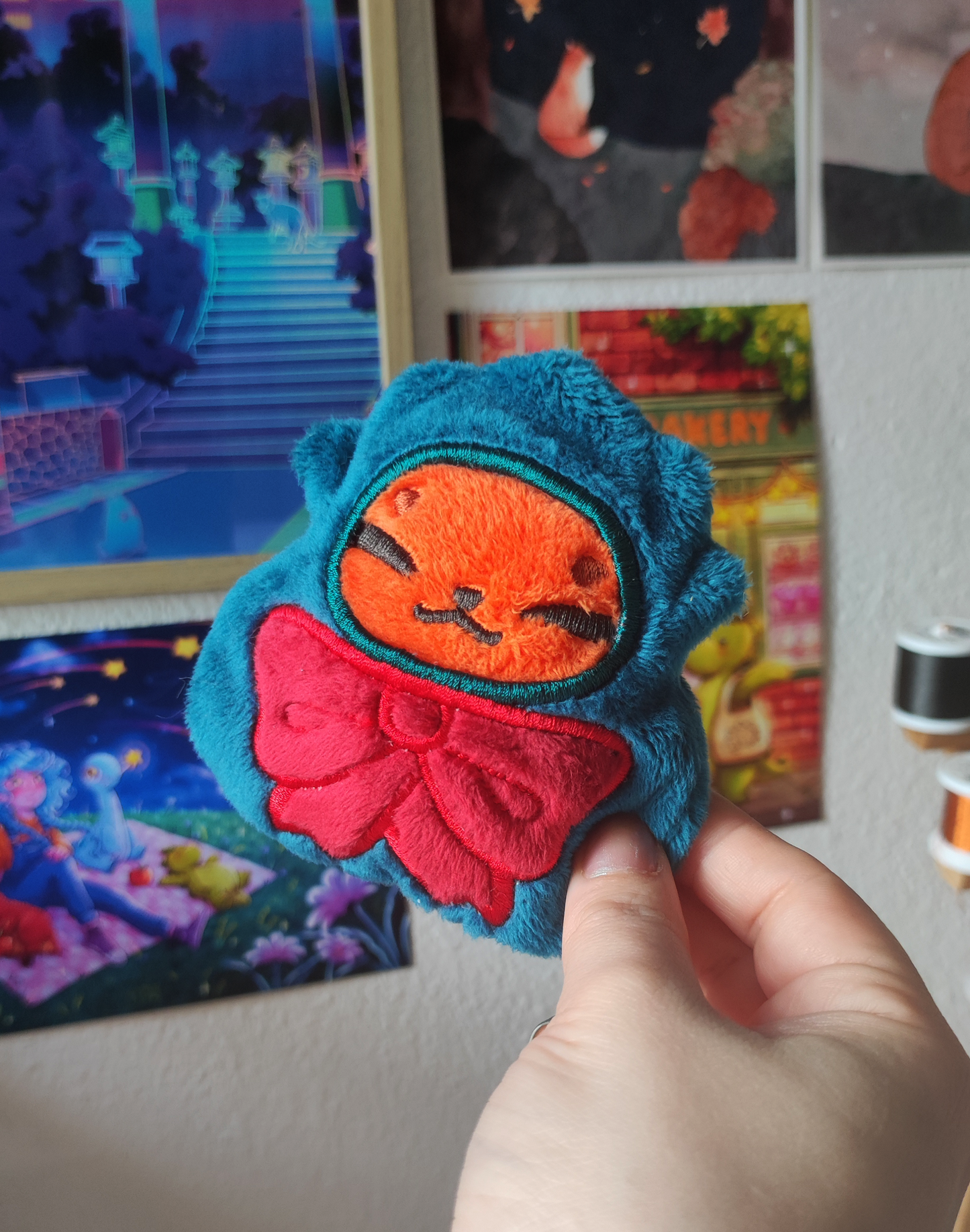 Renard roux et son costume festif | Cadeau