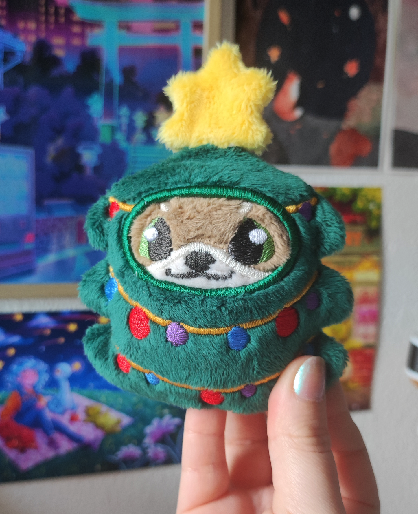 Loutre et son costume festif | Sapin